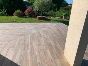 Pose de carrelage pour terrasse - artisan carreleur