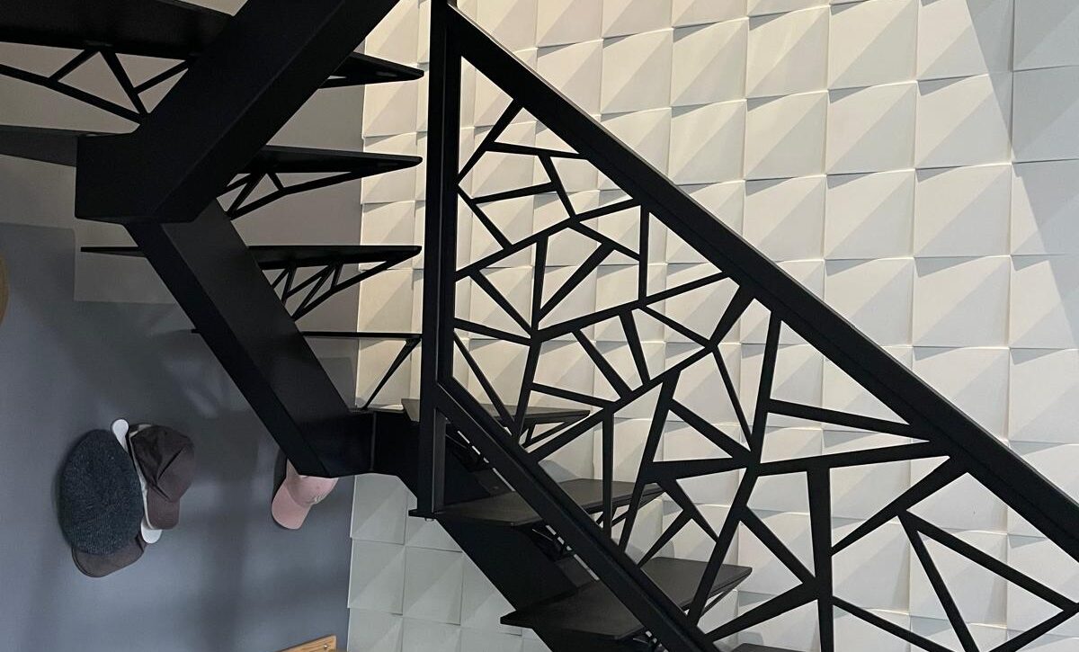 Mur effet 3D dans une montée d'escalier